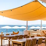 Hotel Les Roches Rouges, A Beaumier 5*