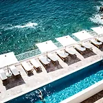 Les Roches Rouges, A Beaumier 5* Saint-Raphael (Var)