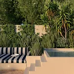 Les Roches Rouges, A Beaumier 5* Saint-Raphael (Var)