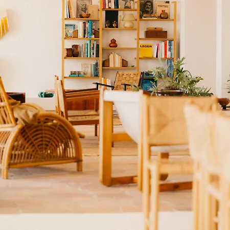 Hotel Les Roches Rouges, A Beaumier 5*