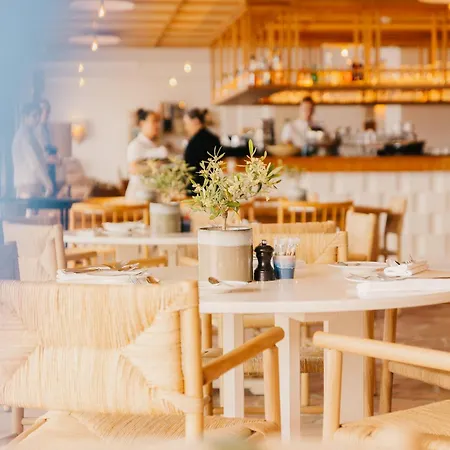 Les Roches Rouges, A Beaumier Saint-Raphaël