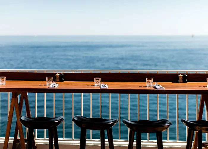 Les Roches Rouges, A Beaumier Hotel