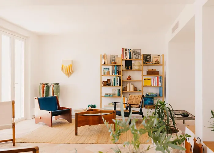 Les Roches Rouges, A Beaumier Saint-Raphaël