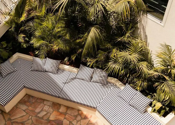 Hotel Les Roches Rouges, A Beaumier Saint-Raphaël