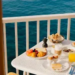 Hotel Les Roches Rouges, A Beaumier 5*