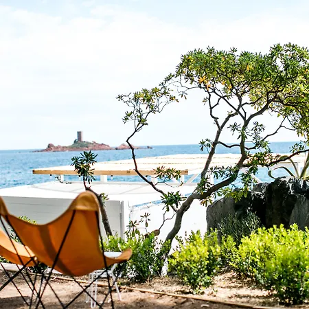 Les Roches Rouges, A Beaumier 5* Saint-Raphael (Var)
