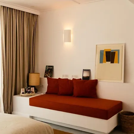 Les Roches Rouges, A Beaumier Hotel 5*
