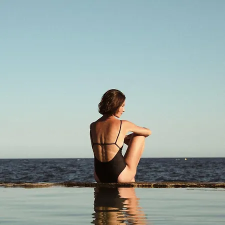 Les Roches Rouges, A Beaumier Hotel