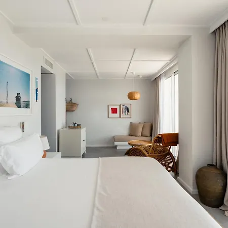 Les Roches Rouges, A Beaumier Hotel 5*