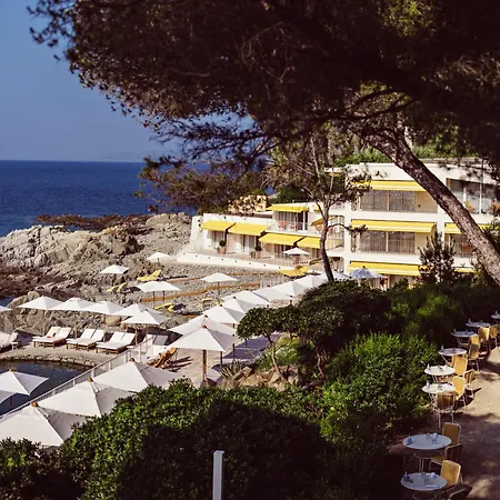 ホテル Les Roches Rouges, A Beaumier 5*