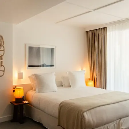 Hotel Les Roches Rouges, A Beaumier 5*