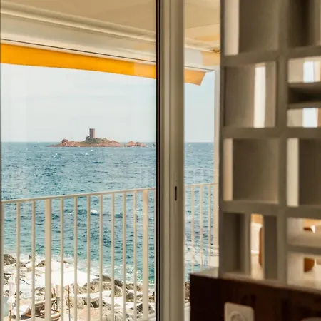 Les Roches Rouges, A Beaumier Hotel 5*