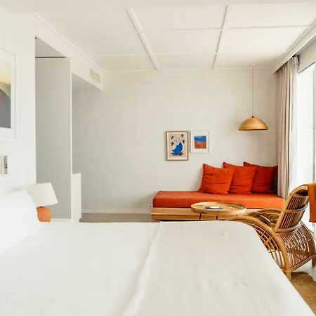Les Roches Rouges, A Beaumier Hotel