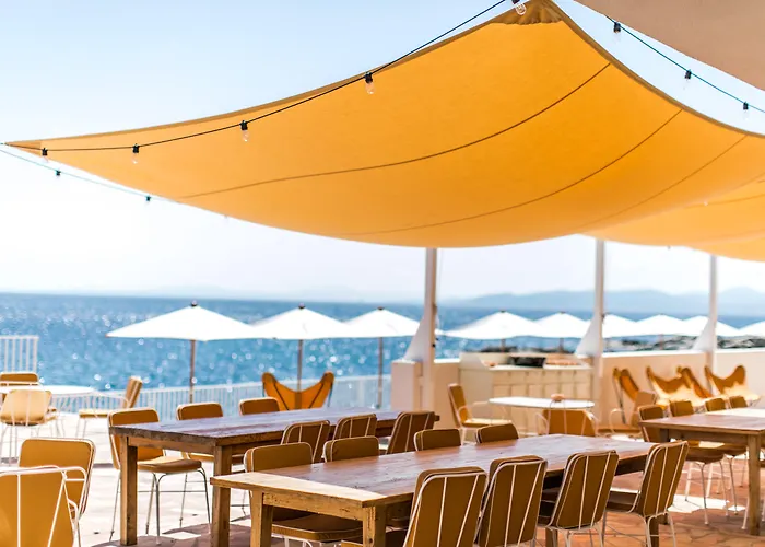 ホテル Les Roches Rouges, A Beaumier 5*