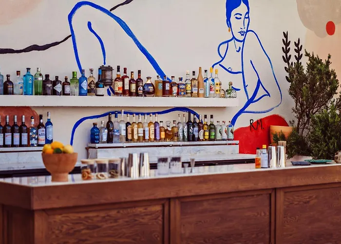 Hotel Les Roches Rouges, A Beaumier Saint-Raphael (Var)