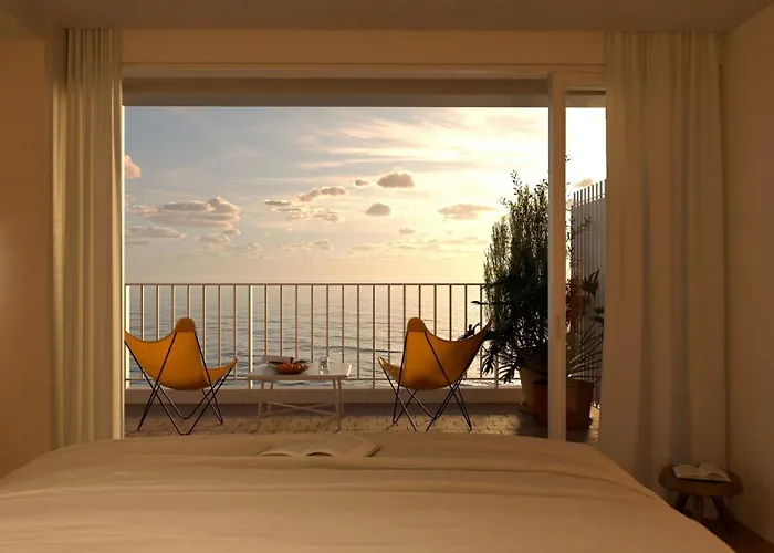 Hotel Les Roches Rouges, A Beaumier Saint-Raphael (Var)