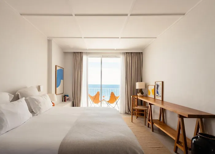 Les Roches Rouges, A Beaumier Saint-Raphaël