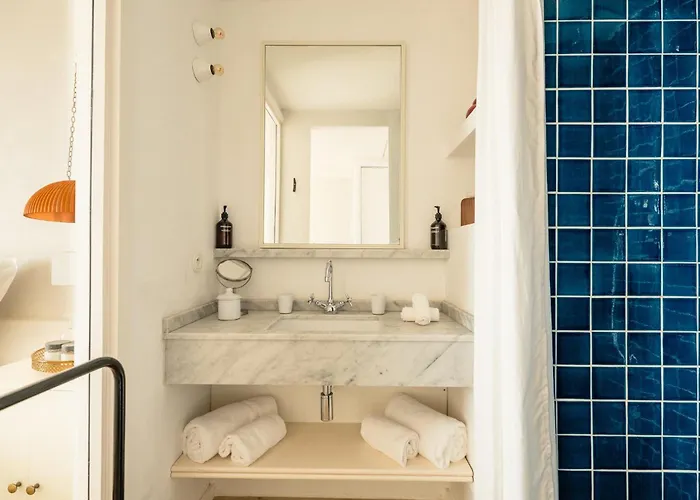 Hotel Les Roches Rouges, A Beaumier 5*