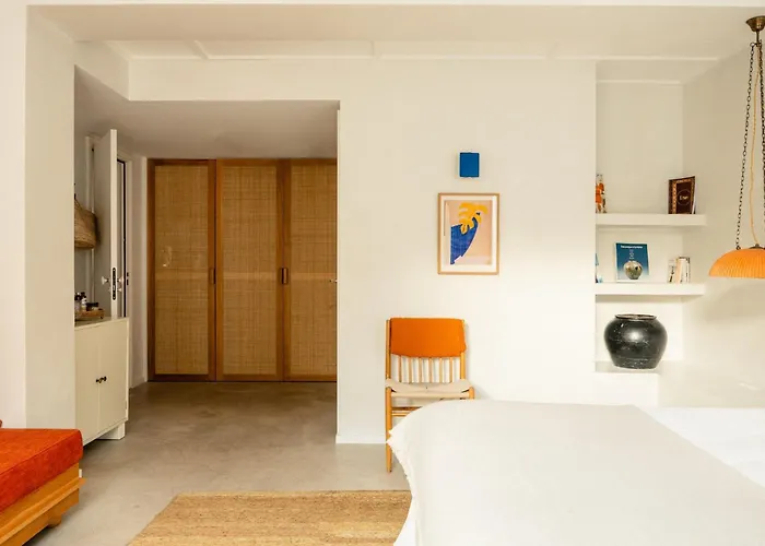 Les Roches Rouges, A Beaumier 5*