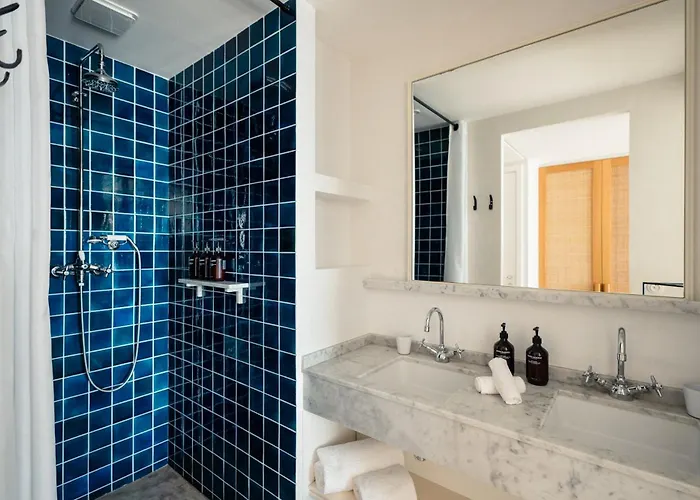 Les Roches Rouges, A Beaumier Saint-Raphaël