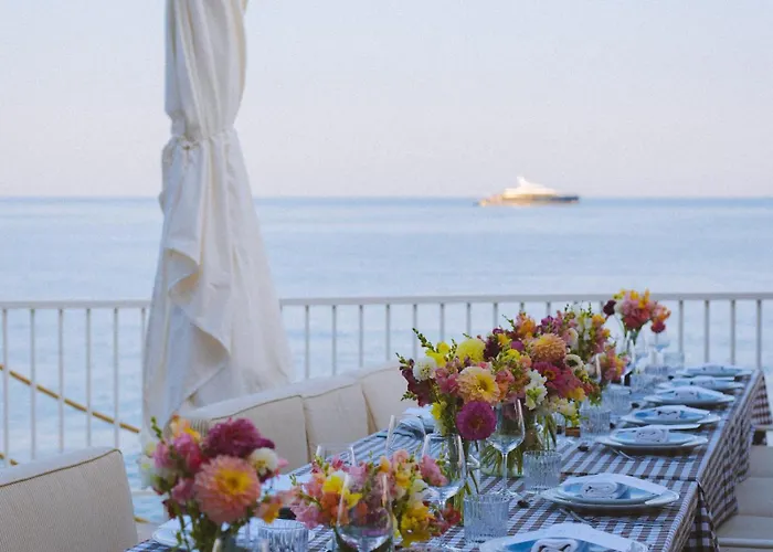 Les Roches Rouges, A Beaumier Hotel Saint-Raphael (Var)