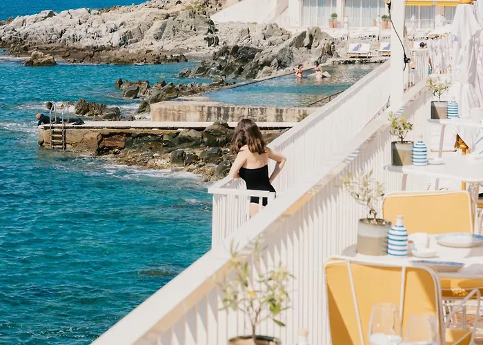 Les Roches Rouges, A Beaumier 5* Saint-Raphaël