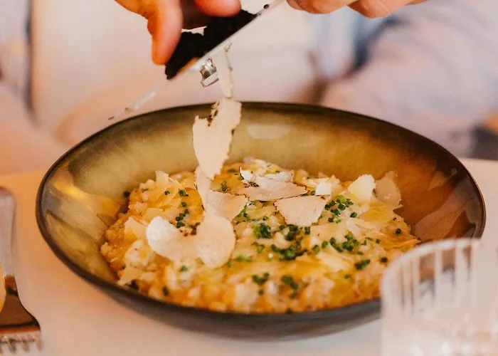 ホテル Les Roches Rouges, A Beaumier 5*